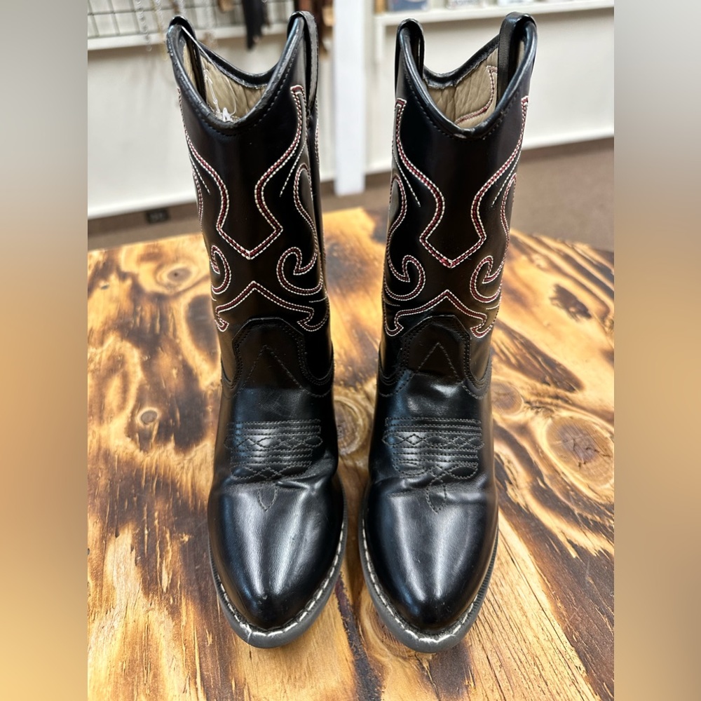 Kids Canyon Trails Cowboy Boots Size 12